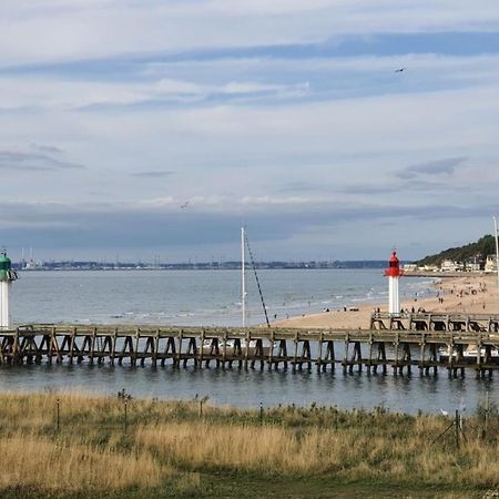 Le Cocooning-Studio Deauville Marina Avec Terrasse Vue Mer Et Plage Buitenkant foto